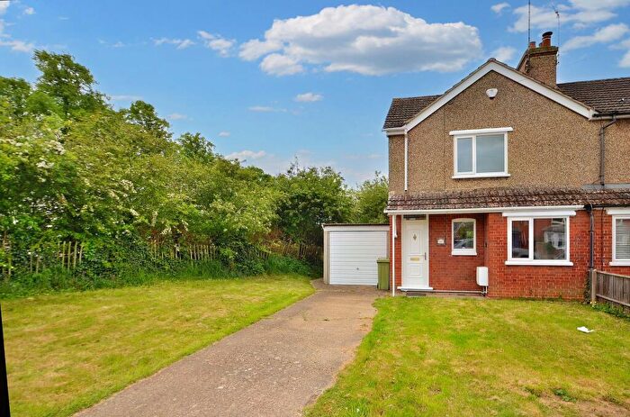 3 Bedroom End Of Terrace House For Sale In Tickford Street, Newport Pagnell, MK16