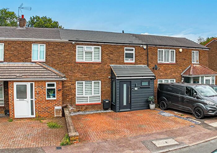3 Bedroom Terraced House For Sale In Saturn Way, Hemel Hempstead, HP2