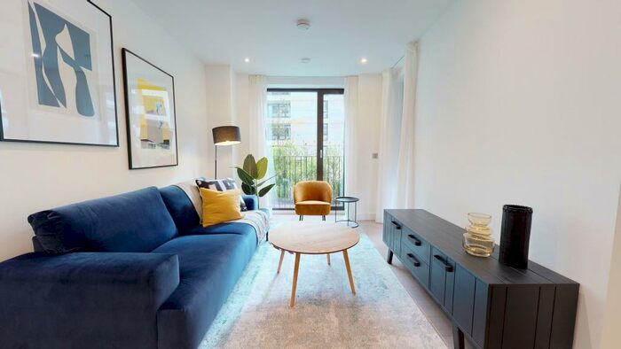 2 Bedroom Ground Flat To Rent In Gorsuch Place, E2