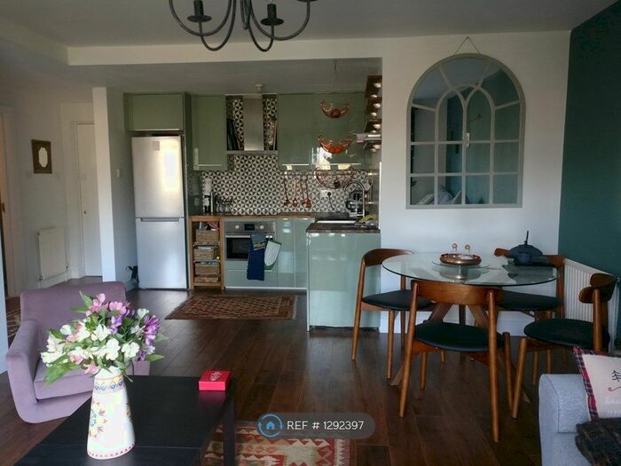 1 Bedroom Flat To Rent In Greenwich Court, St. Albans AL1