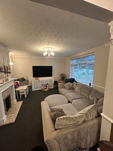 3 Bedroom Terraced House To Rent In Dagnam Park Drive, Harold Hill, RM3