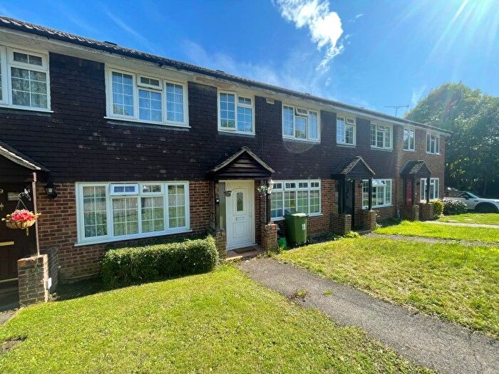3 Bedroom Terraced House To Rent In Christie Close, Lightwater, GU18