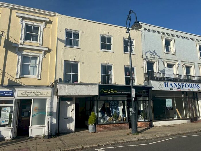2 Bedroom Flat To Rent In High Street, Fareham, PO16