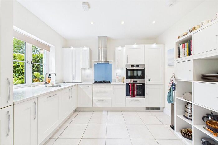 3 Bedroom Retirement Property For Sale In Cumber Place, Theale, Reading, Berkshire, RG7