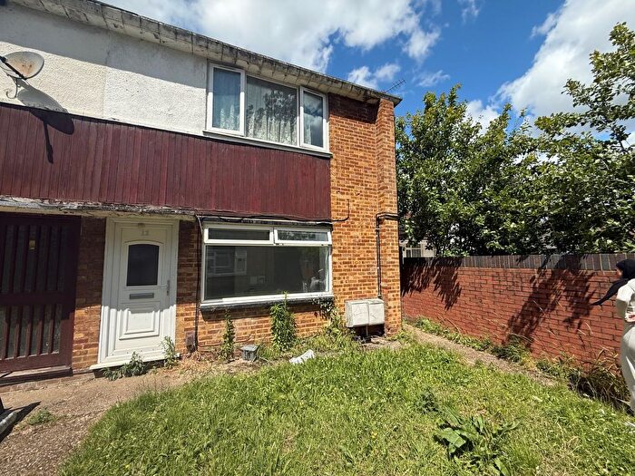 Studio To Rent In Masefield Lane, UB4