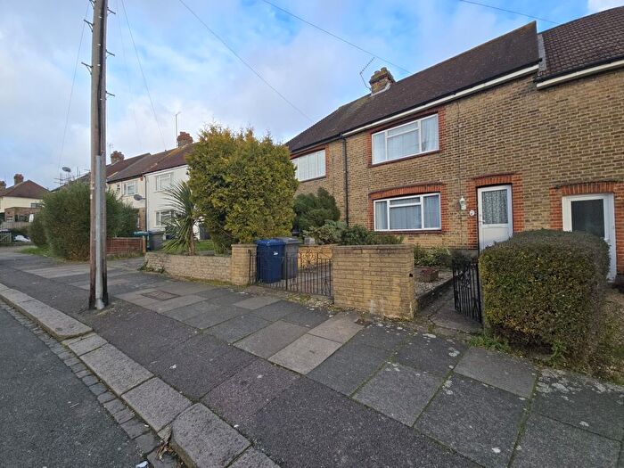 3 Bedroom Semi-Detached House To Rent In Hyde Crescent, London, NW9