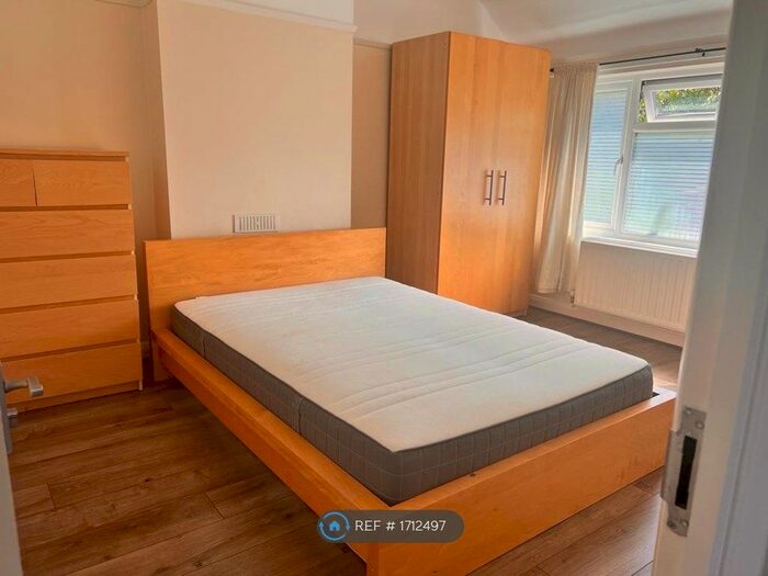 1 Bedroom Flat To Rent In Rose Hill, Oxford, OX4