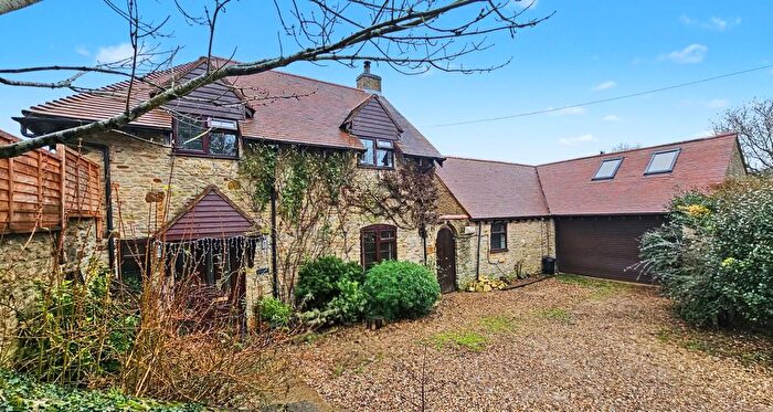 4 Bedroom Cottage For Sale In Butlins Lane, Roade, Northampton, NN7