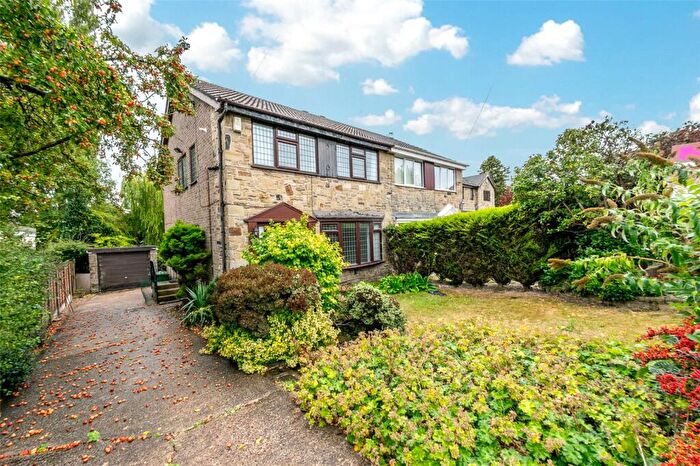 4 Bedroom Semi-Detached House For Sale In Woodhall Park Mount, Stanningley, Pudsey, Leeds, LS28