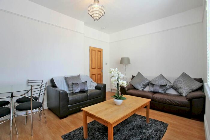 2 Bedroom Flat To Rent In Lamond Place, Ground Floor, AB25