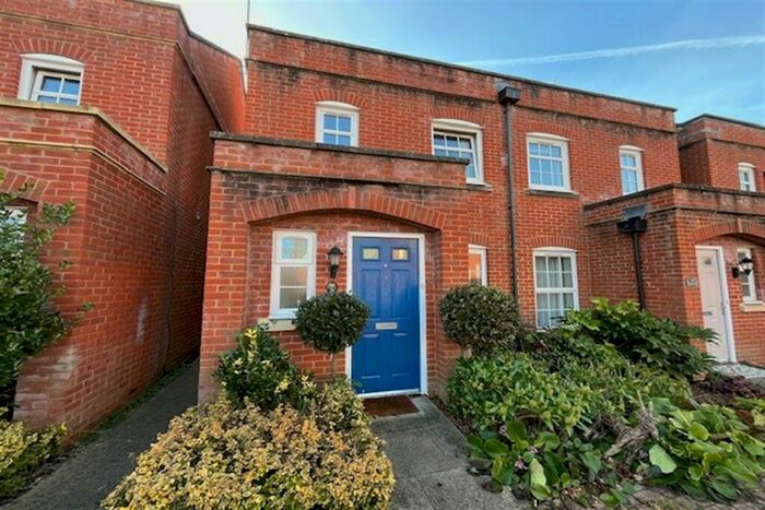 2 Bedroom Semi-Detached House To Rent In Sherfield On Loddon, Hampshire, RG27