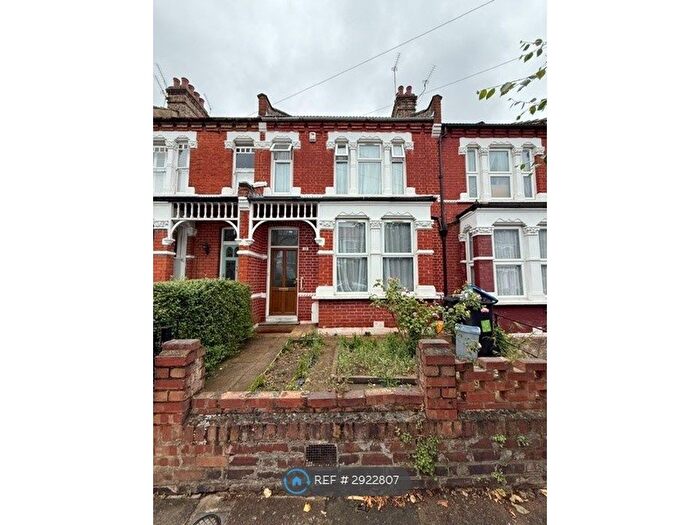 4 Bedroom Terraced House To Rent In Elvendon Road, London, N13
