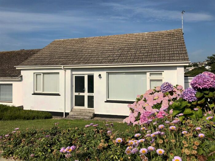 4 Bedroom Bungalow To Rent In Praze Road, Newquay, TR7