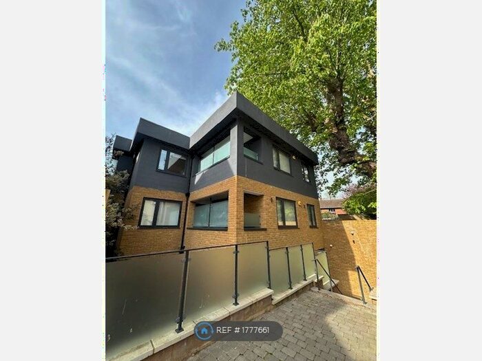 2 Bedroom Flat To Rent In Sybil House, London, SE19