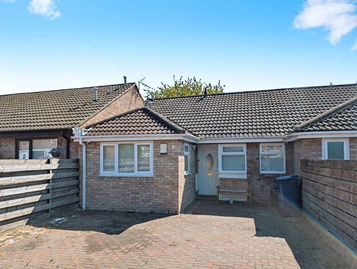 2 Bedroom Bungalow For Sale In Redcroft Green, Cragston Park, Newcastle Upon Tyne, NE5
