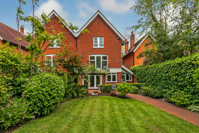 4 Bedroom Town House To Rent In Edgar Road, Winchester, SO23