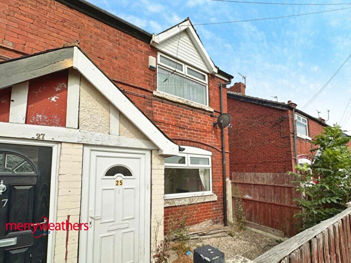 2 Bedroom End Of Terrace House To Rent In Duke Avenue, Maltby, Rotherham, S66
