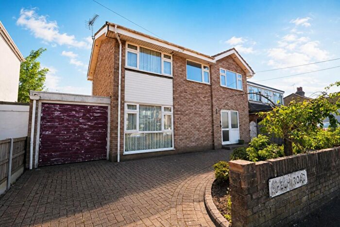 3 Bedroom Detached House For Sale In Beech Road, Hadleigh, Essex, SS7