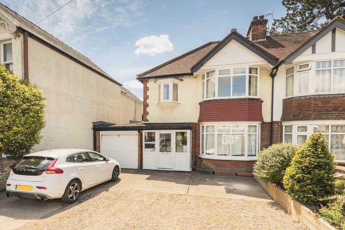 3 Bedroom Property To Rent In Staines Road East, Sunbury-On-Thames, TW16