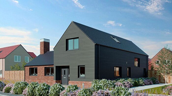 3 Bedroom Detached House For Sale In Cranleigh, GU6