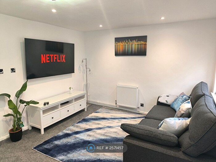 3 Bedroom Semi-Detached House To Rent In Sherwood Way, Southend-On-Sea, SS2