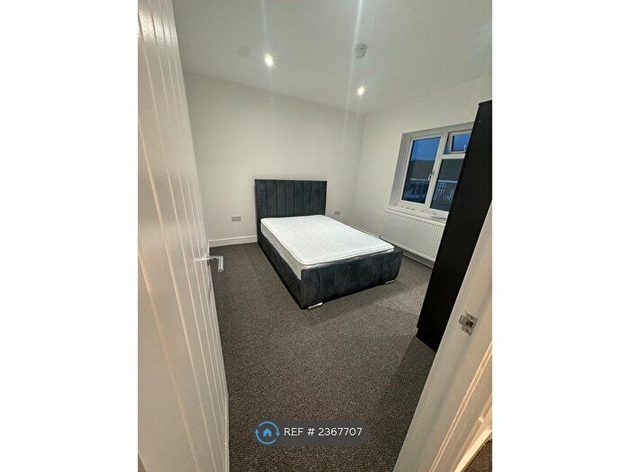 1 Bedroom Flat To Rent In Sterry Road, Dagenham, RM10