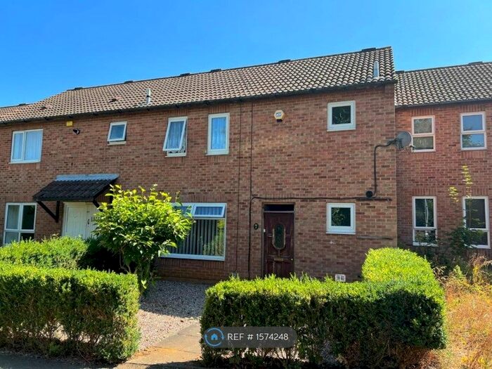3 Bedroom Terraced House To Rent In Donellan Green, Northampton, NN3