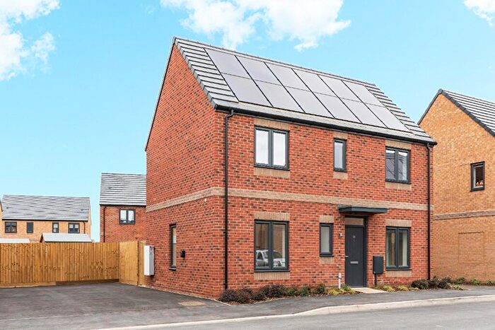 3 Bedroom Detached House To Rent In Bret Road, St Neots, Cambridgeshire, PE19