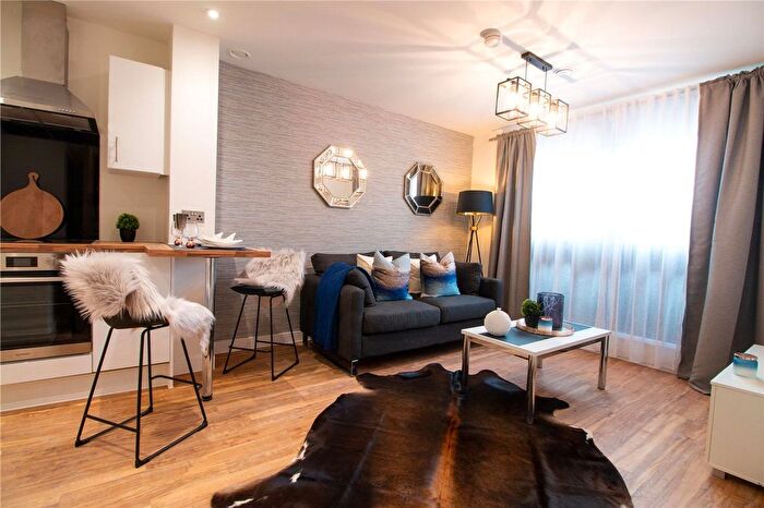 1 Bedroom Flat To Rent In Pomona Strand, Old Trafford, M16