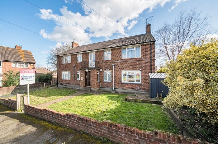 1 Bedroom Flat For Sale In Balmoral Road, Sutton At Hone, Dartford, Kent, DA4