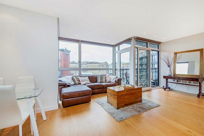 2 Bedroom Flat To Rent In Hepworth Court, Gatliff Road, Grosvenor Waterside, London, SW1W