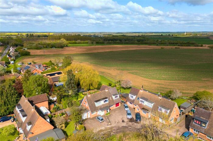 3 Bedroom Semi-Detached House For Sale In Elm Tree Grove, Keysoe, Bedford, Bedfordshire, MK44