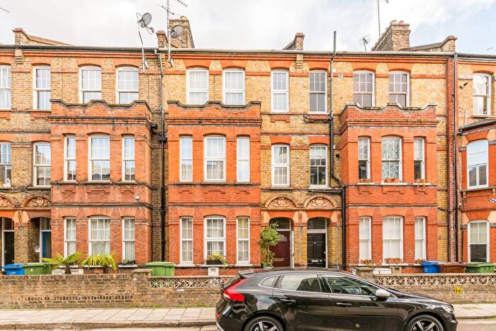 6 Bedroom House To Rent In Hayles Street, Elephant And Castle, London, SE11