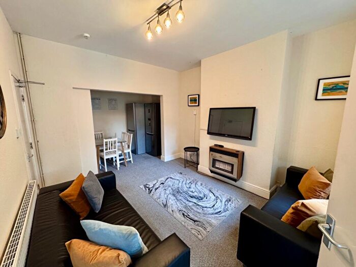 7 Bedroom Town House To Rent In Castle Boulevard, City Centre, NG7