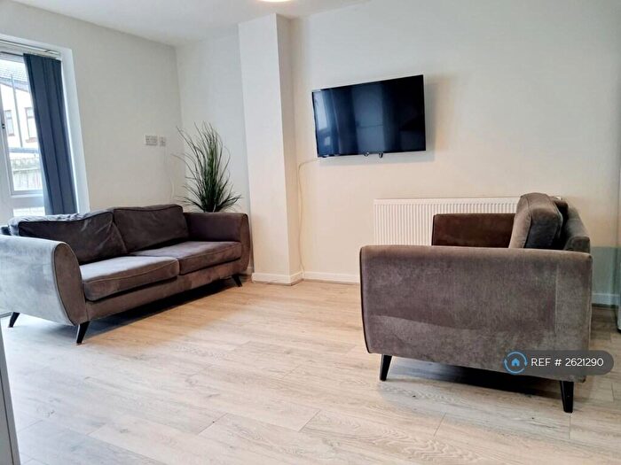 5 Bedroom End Of Terrace House To Rent In Liberty Street, Liverpool, L15
