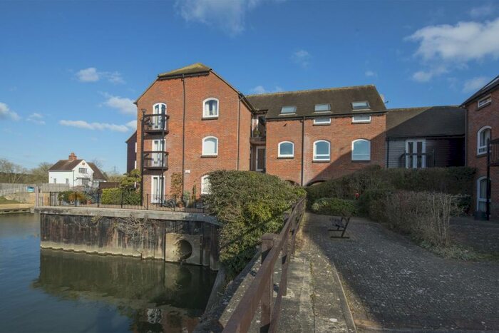 2 Bedroom Apartment To Rent In Sandford-on-Thames, Oxford, OX4