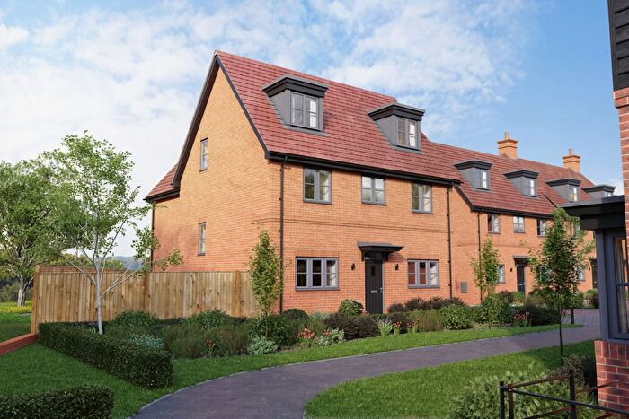 4 Bedroom Detached House For Sale In Ingatestone Grove, Roman Road, CM4