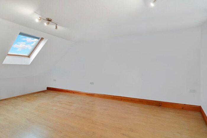 3 Bedroom Flat To Rent In Loretto Gardens, Harrow, HA3