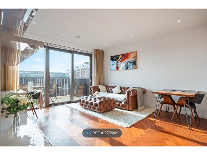 1 Bedroom Flat To Rent In New Union Square, London, SW11