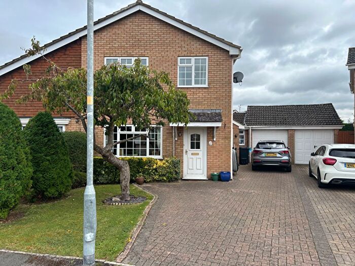 4 Bedroom Property To Rent In Wingfield, Swindon, SN3