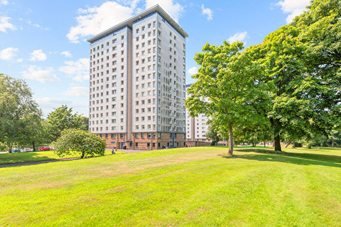 2 Bedroom Apartment For Sale In -, Marshall Tower, Seaton Place, Falkirk, FK1