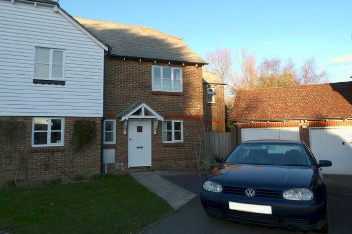 3 Bedroom Property To Rent In Malthouse Way, Lewes, BN7