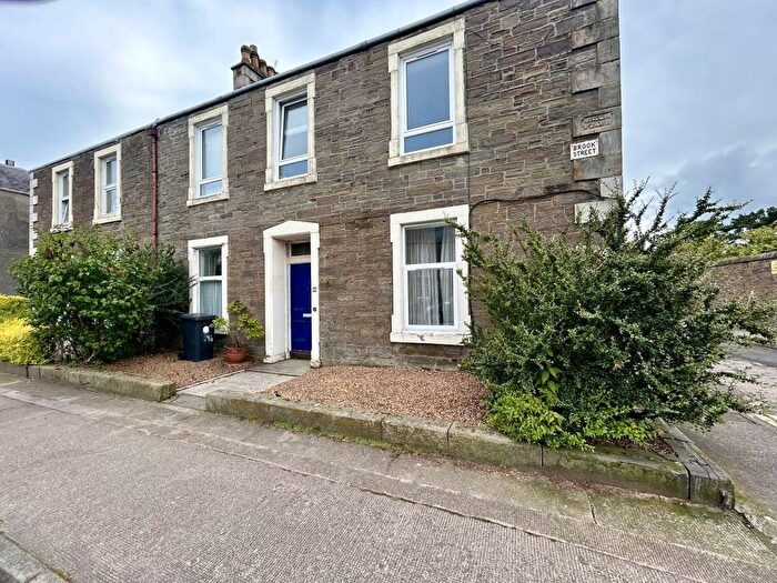 2 Bedroom Flat To Rent In Brook Street, Broughty Ferry, Dundee, DD5