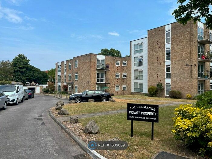 2 Bedroom Flat To Rent In Laurel Manor, Sutton, SM2