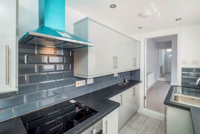 2 Bedroom Terraced House To Rent In Ealing Avenue, Nottingham, NG6