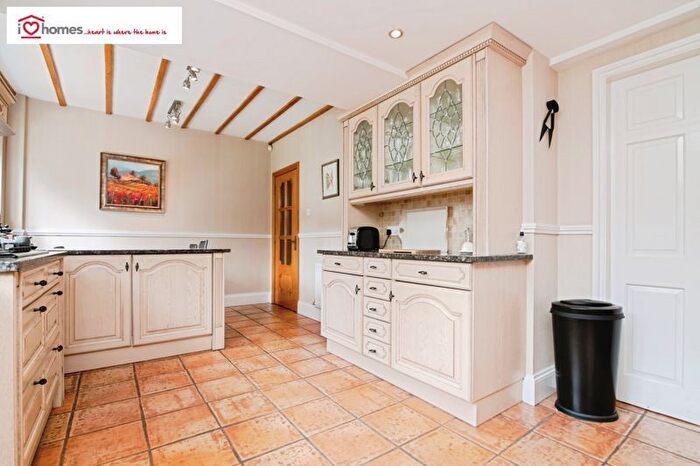 5 Bedroom Detached House For Sale In Fairyfield Avenue, Birmingham, B43