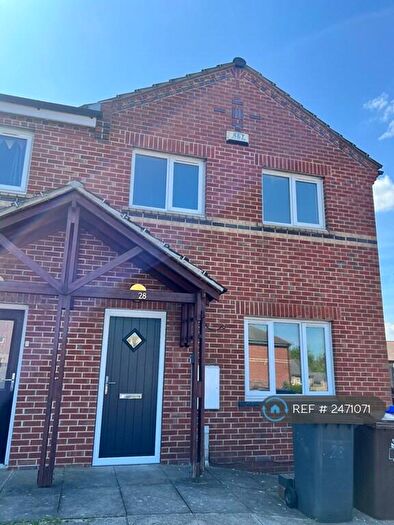 3 Bedroom End Of Terrace House To Rent In Manor Oaks Drive, Sheffield, S2