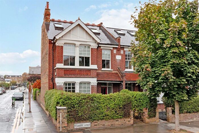 2 Bedroom Maisonette For Sale In Pelham Road, Wimbledon, SW19