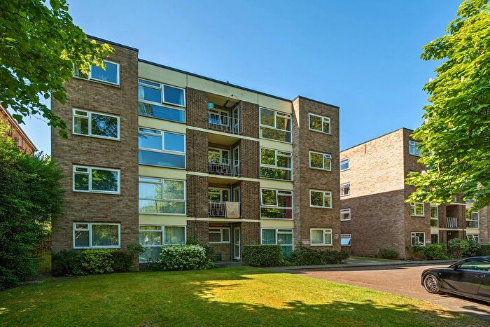 1 Bedroom Flat For Sale In Brackley Road, Beckenham, BR3