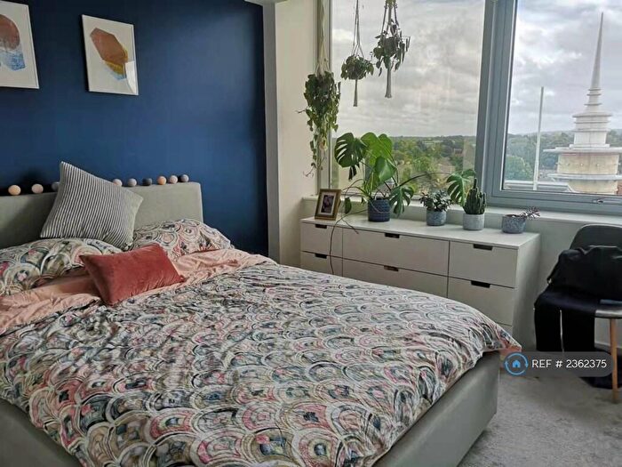 1 Bedroom Flat To Rent In Churchill Place, Basingstoke, RG21